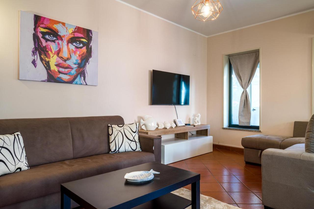 Loft Angolo Sul Mare Letojanni Ngoại thất bức ảnh