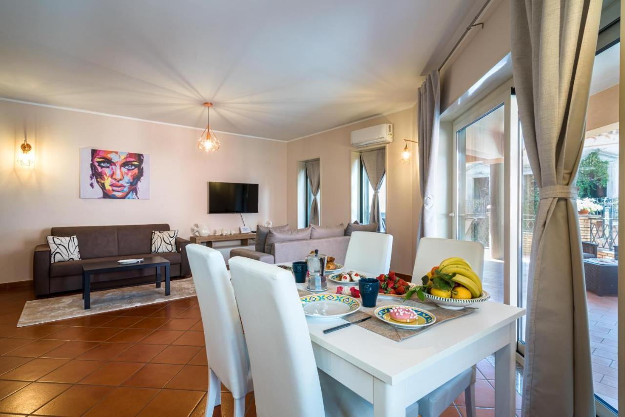Loft Angolo Sul Mare Letojanni Ngoại thất bức ảnh