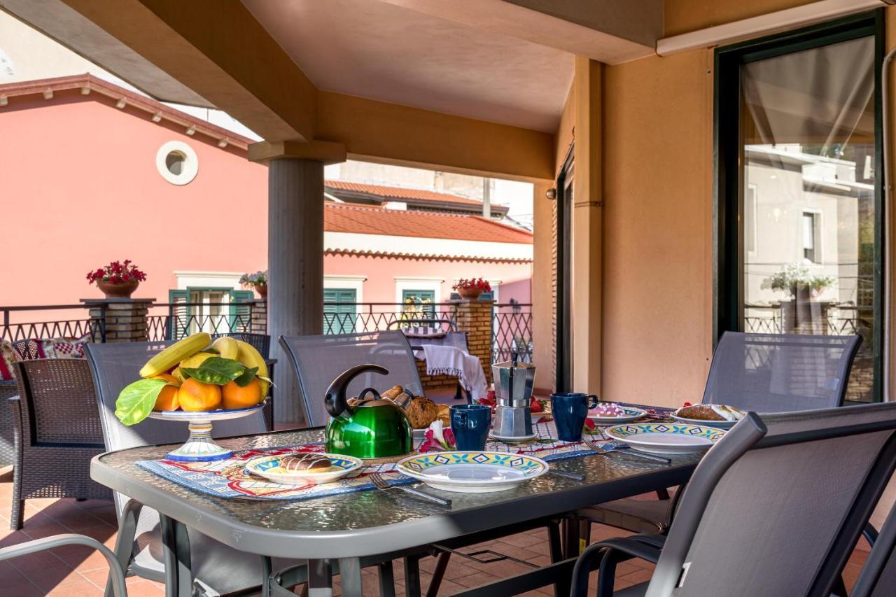 Loft Angolo Sul Mare Letojanni Ngoại thất bức ảnh